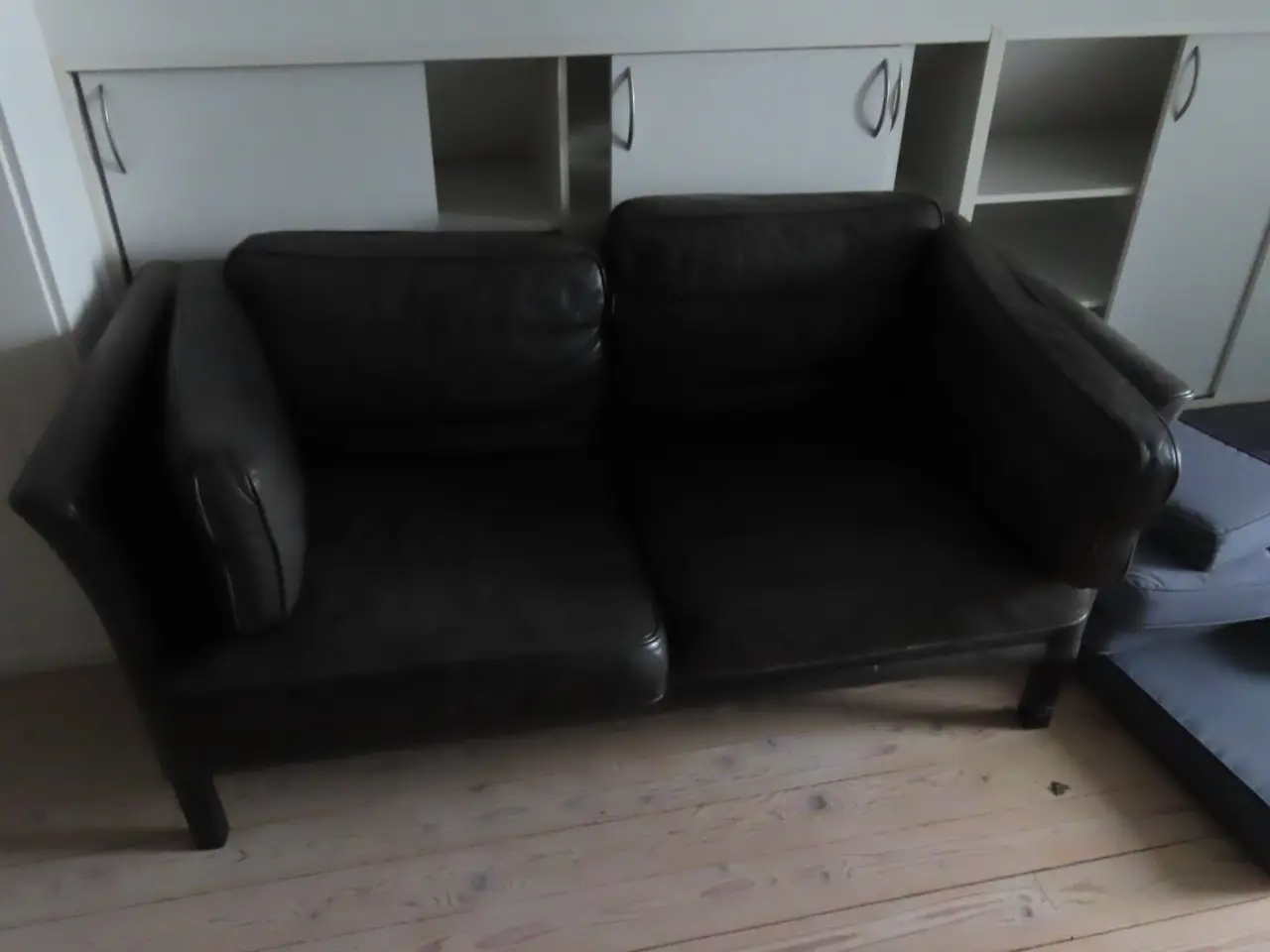 Billede 2 - Seng, sofa og lampe