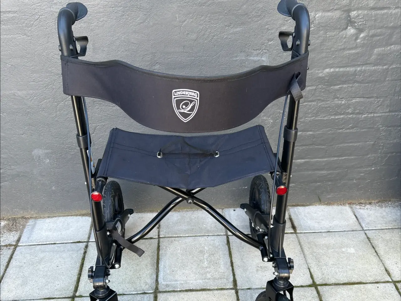 Billede 1 - Lindebjerg rollator HF-200 sort