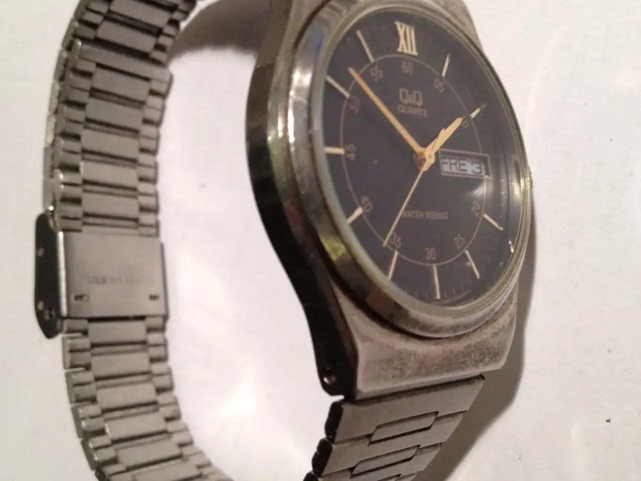 Billede 4 - Fin ur fra QQ med sort skive. Dia: 34mm