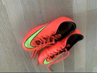Nike Unisex børne fodboldstøvle
