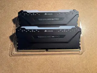 Corsair 32GB (2x16) DDR4 PC3200 CL16 Vengeance PRO