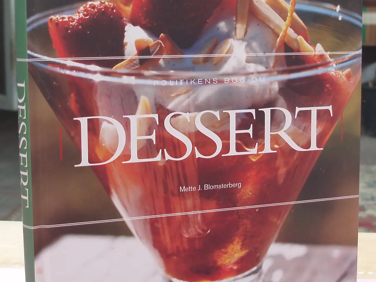 Billede 1 - Politikens bog om Dessert
