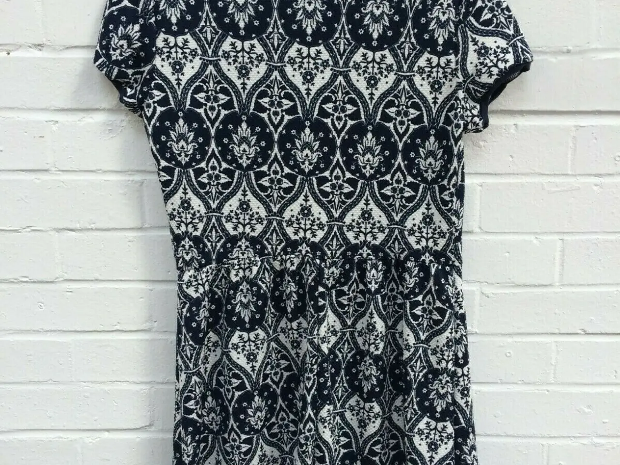 Billede 2 - kjole f.Dorethy Perk  m.Paisley print. str: 38-40.