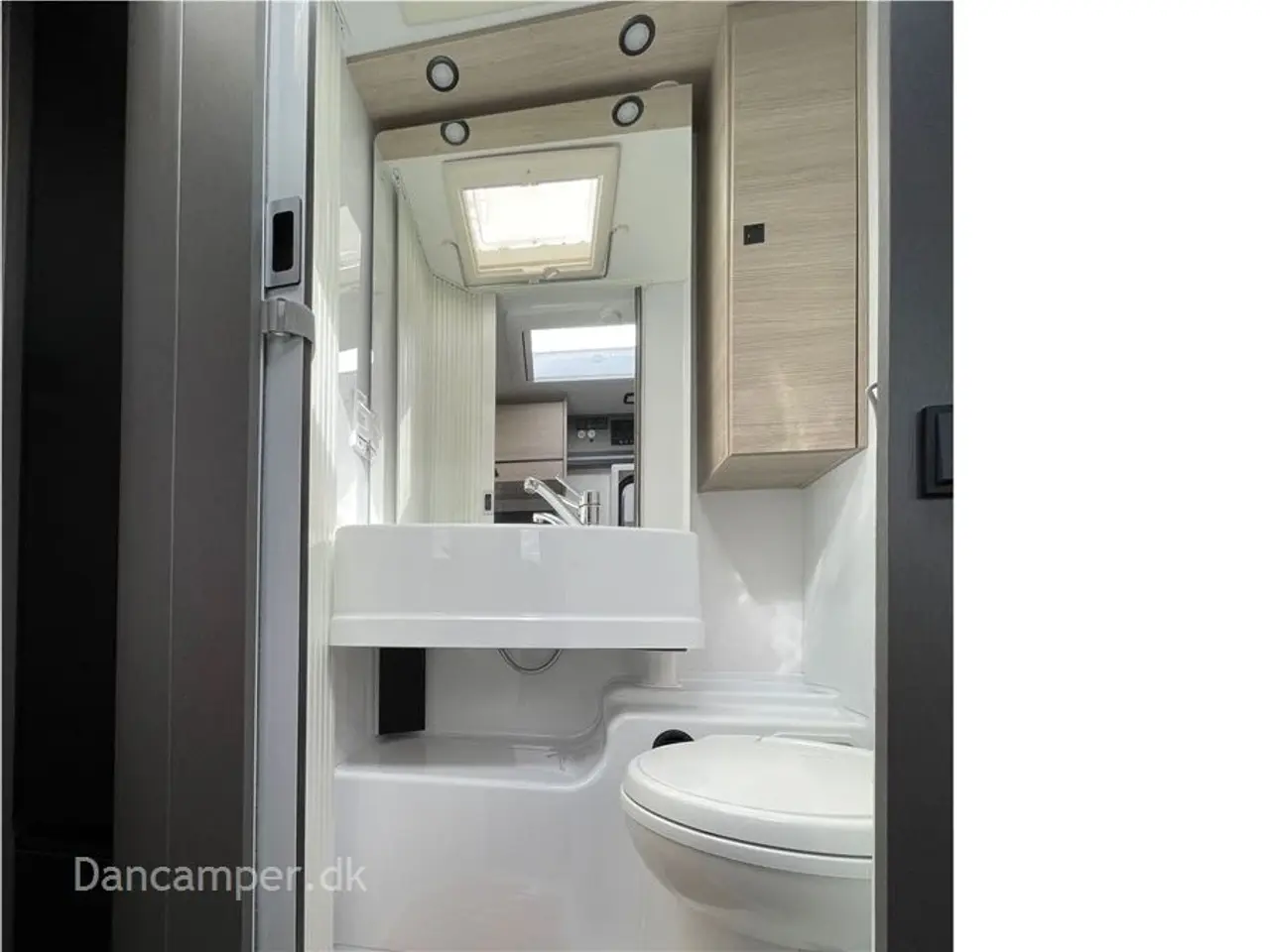 Billede 18 - 2024 - Chausson X650 Exclusive line   TILBUDSPRIS kr. 924.900,- SPAR kr. 25.000,- Stor Lounge og siddegruppe, sænkeseng, stor garage, Artic-, Connect-, Tilbehørs- og Safetypakke,