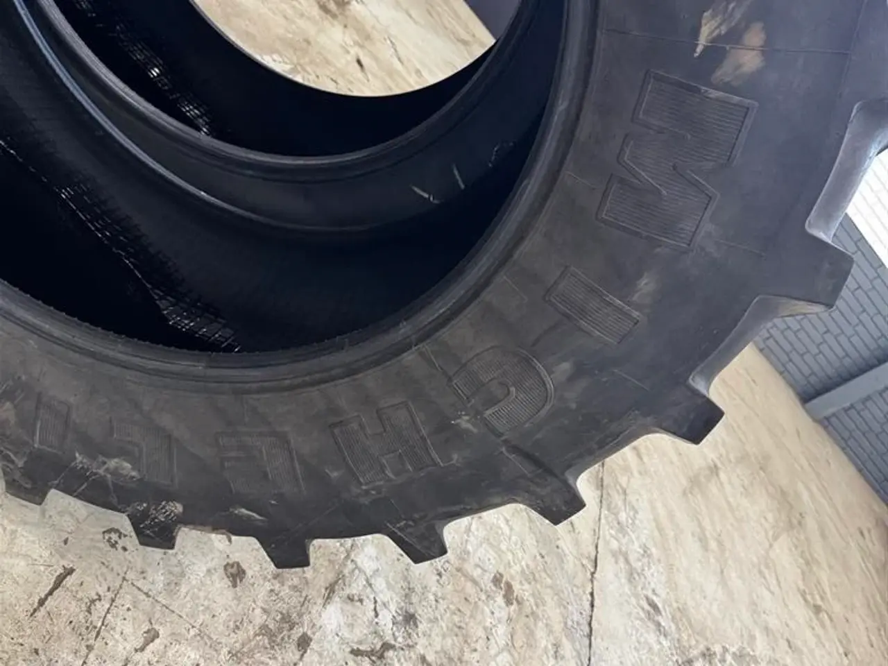 Billede 3 - Michelin 600/65 R38