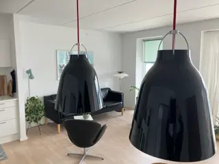 To pendler Caravaggio P2 sort/rød stofledning
