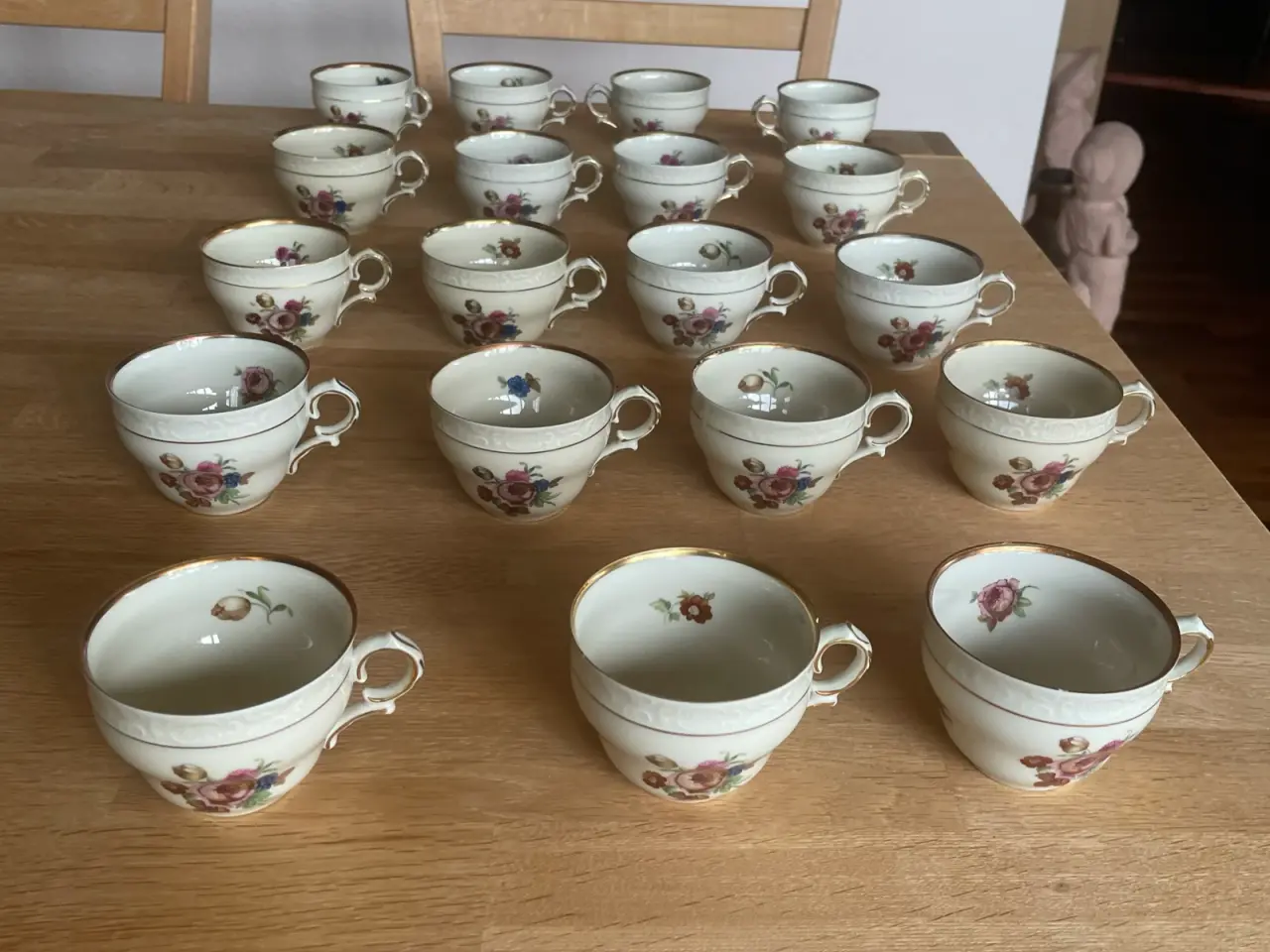 Billede 5 - Kaffestel Rosenborg KMP
