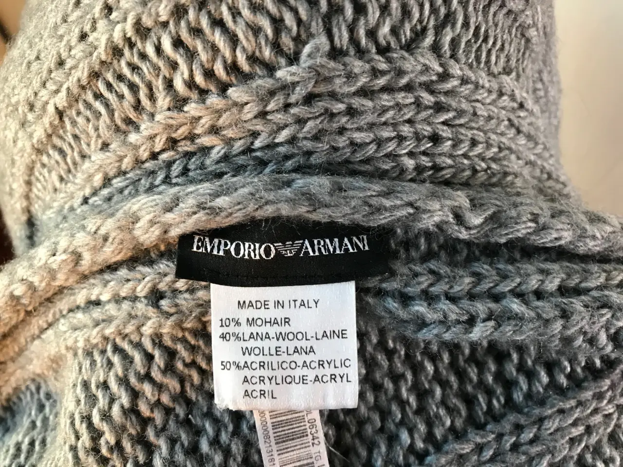 Billede 6 - Emporio Armani, sjal, str one size