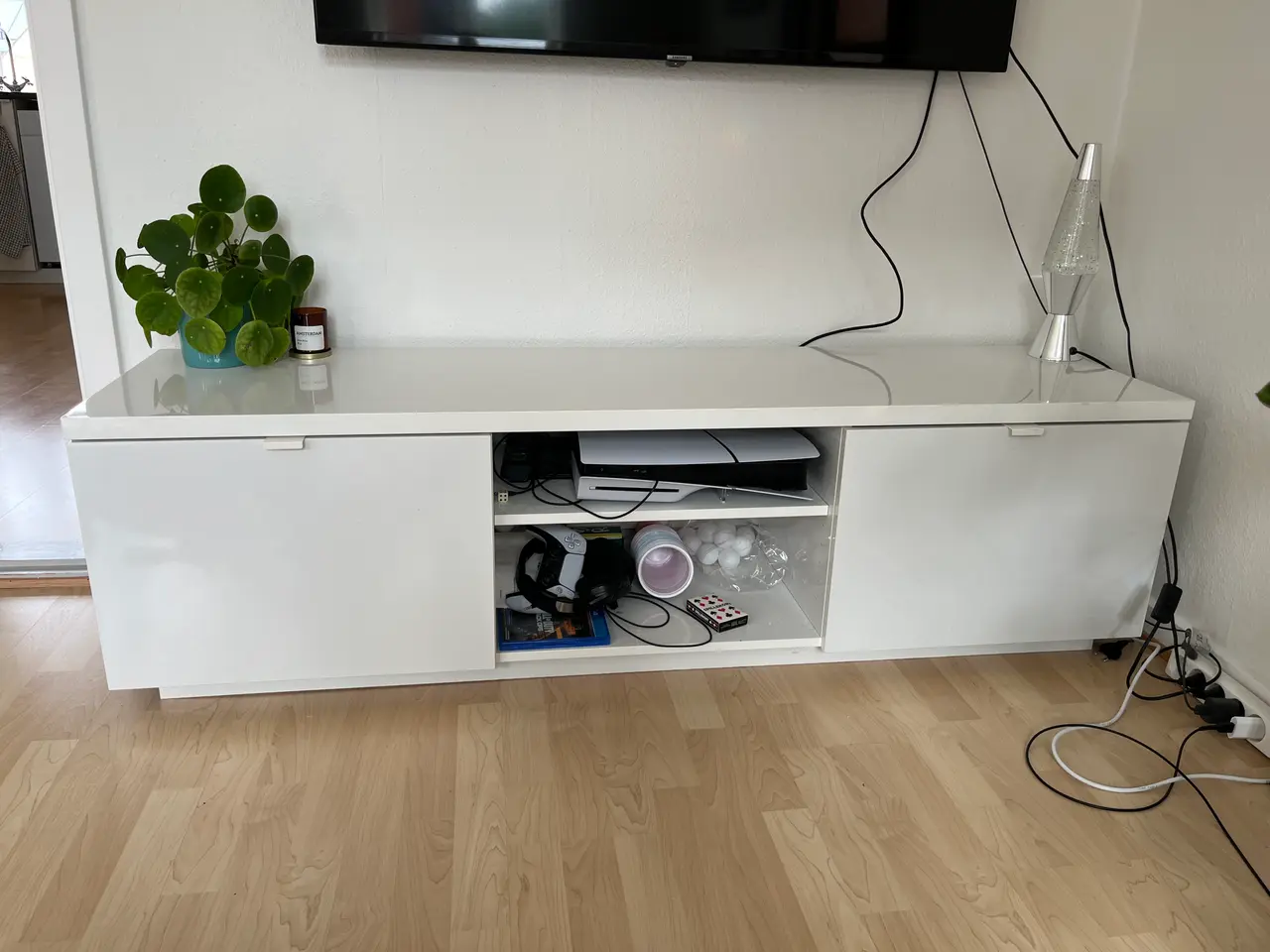 Billede 2 - Hvidt TV bord