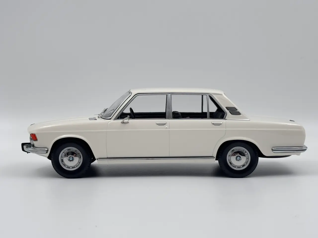 Billede 3 - 1968 BMW 2500 Berlina E3 - 1:18 