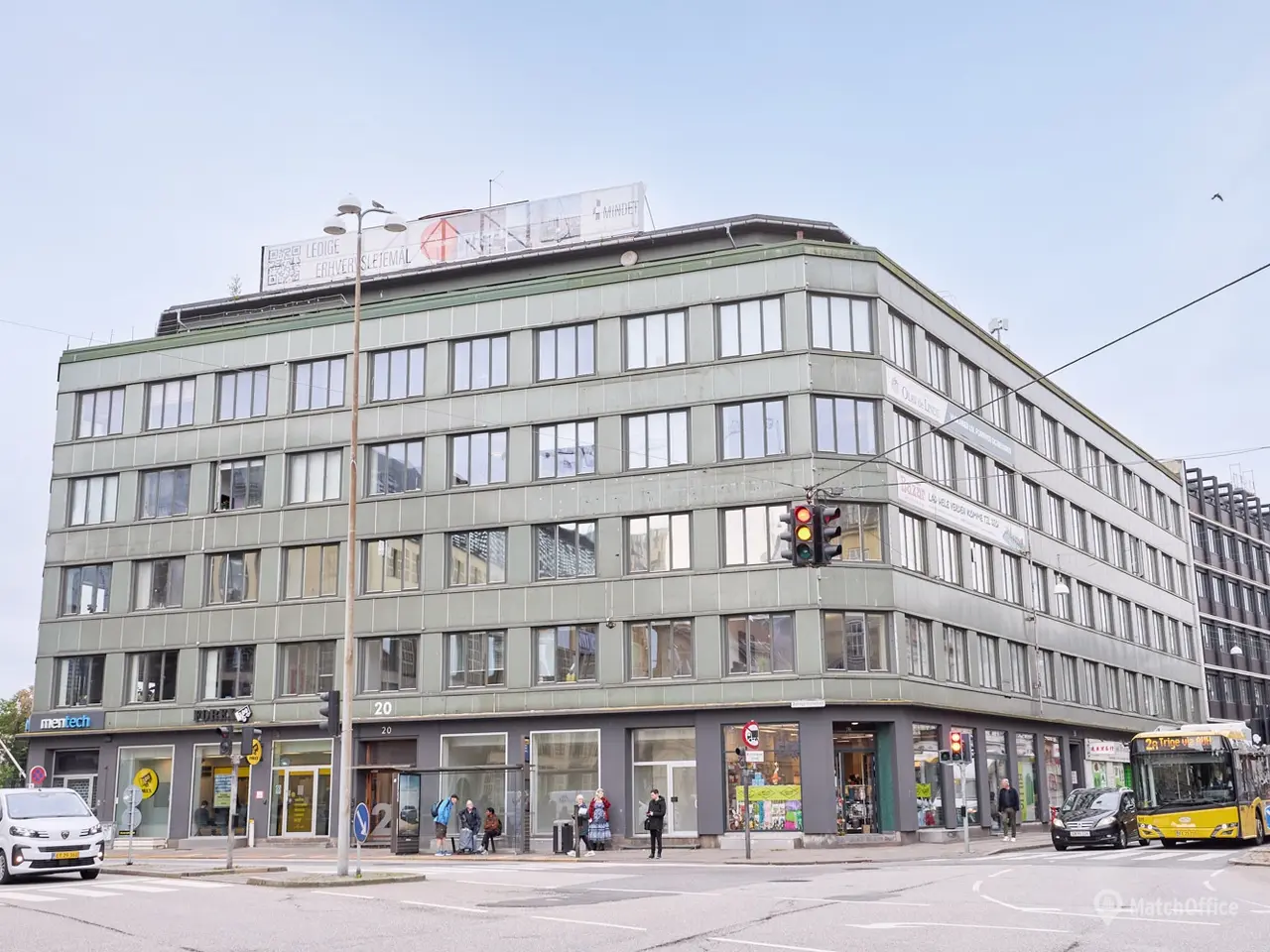 Billede 12 - Kontor med udsigt over Banegårdspladsen