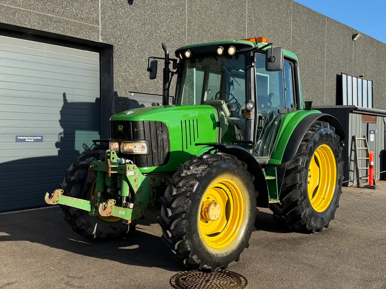 Billede 1 - John Deere 6420 med HE-VA fronthydraulik