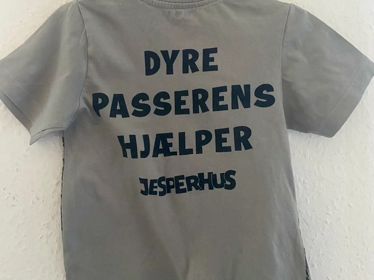 Billede 2 - Jesperhus t-shirt 3-5 år