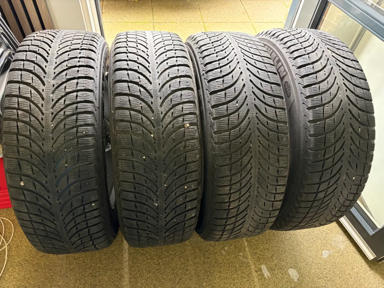 Billede 4 - Originale Mazda alufælge med Michelin vinterdæk