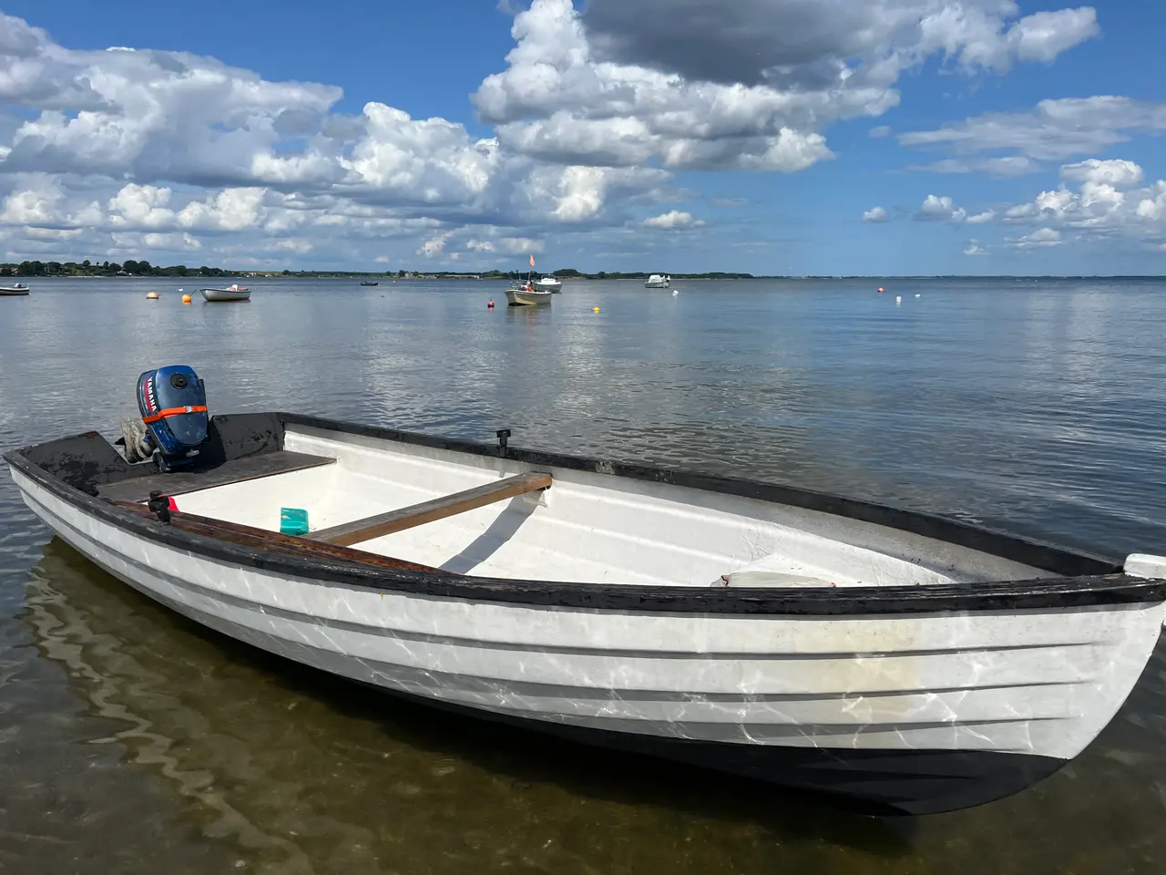 Billede 2 - Jolle med motor (trailer uden plader)