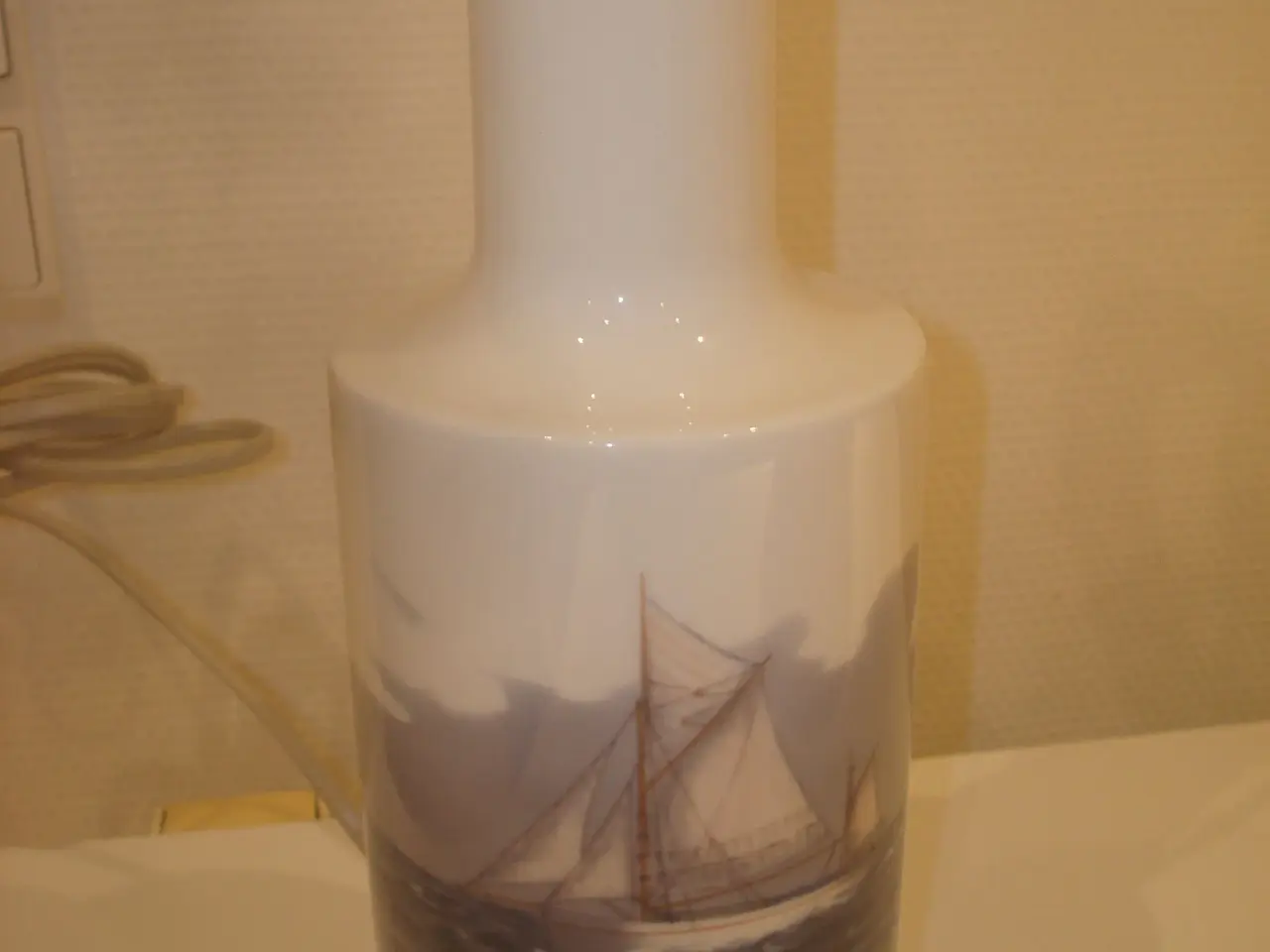 Billede 1 - KGL bordlampe m/sejlskib nr 4622, flot