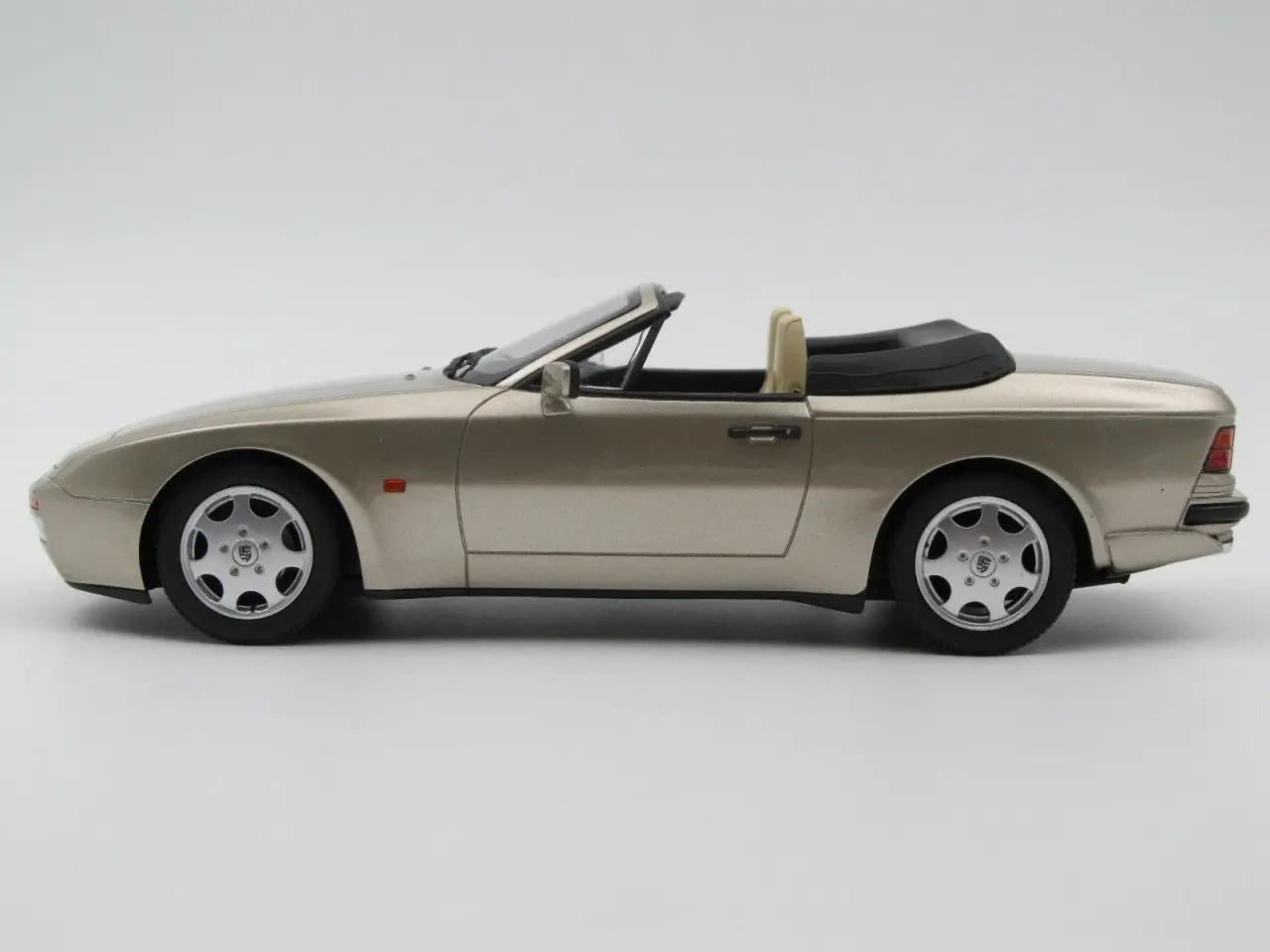 Billede 3 - 1989 Porsche 944 S2 Cabriolet - 1:18  