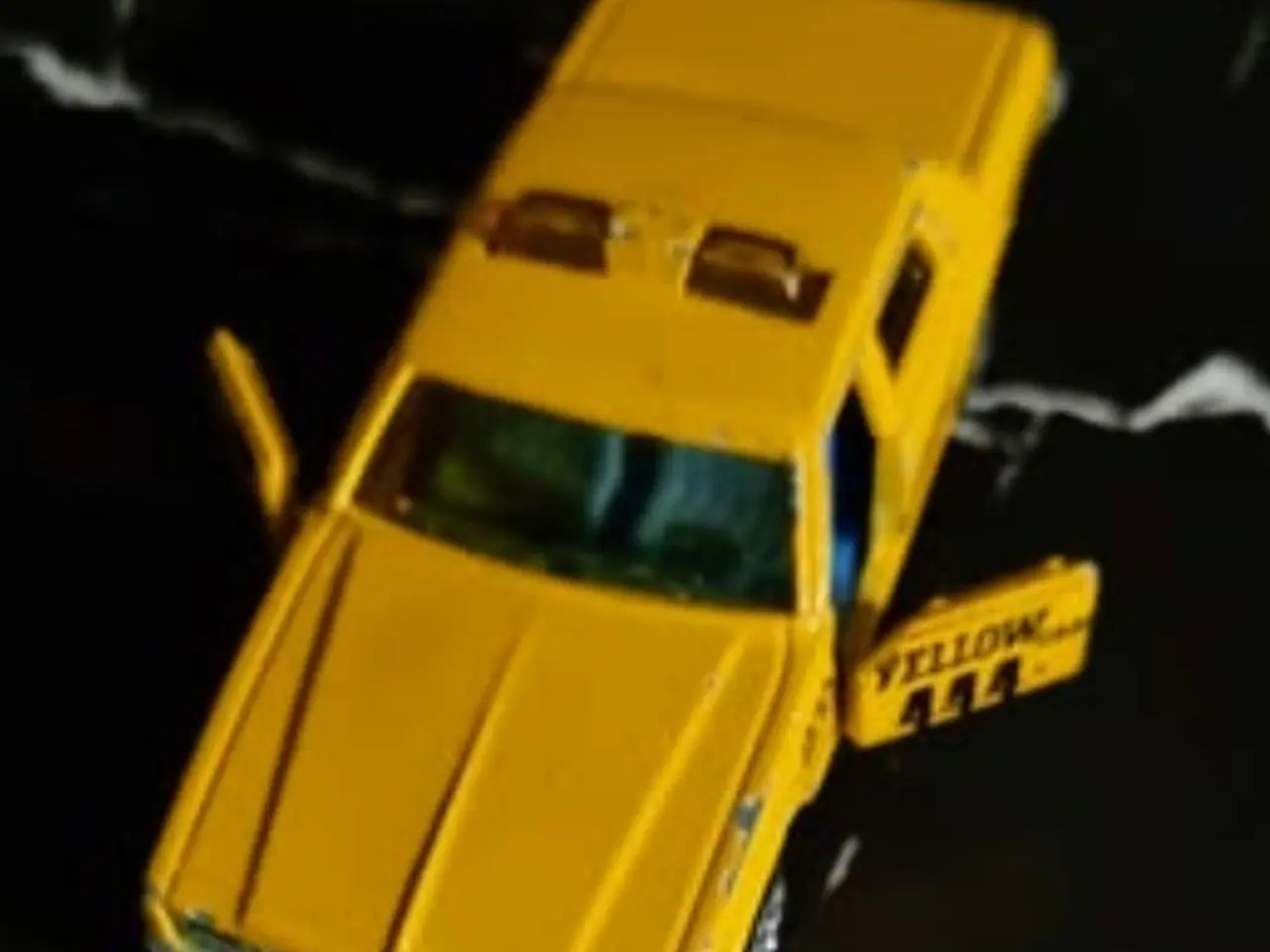 Billede 8 - Vintage Majorette Chevrolet Impala gul Taxa
