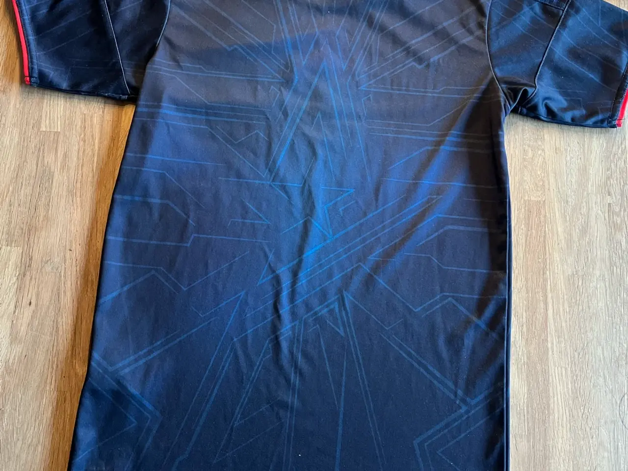 Billede 2 - Astralis t-shirt str. 164
