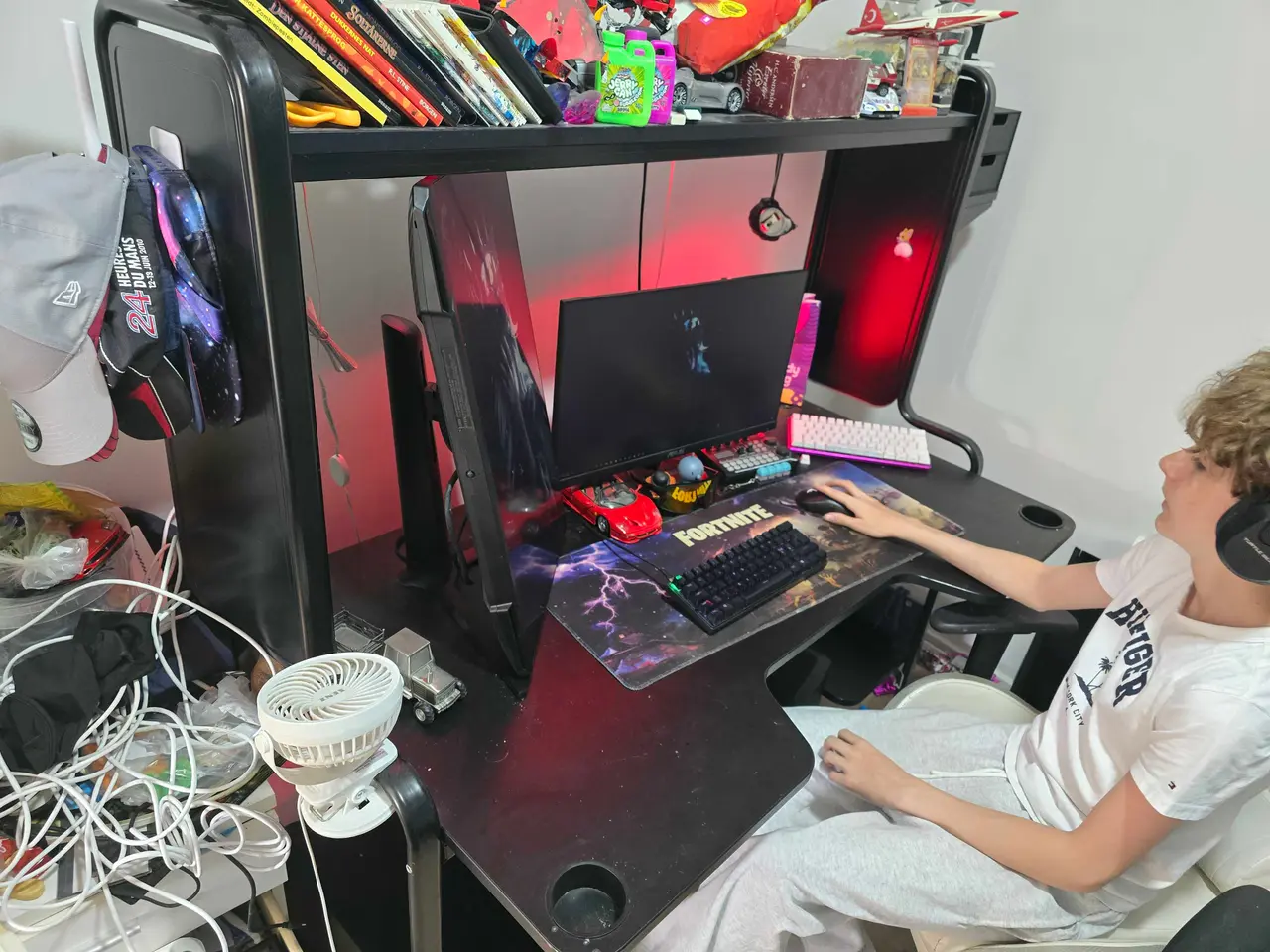 Billede 2 - Gaming skrivebord 