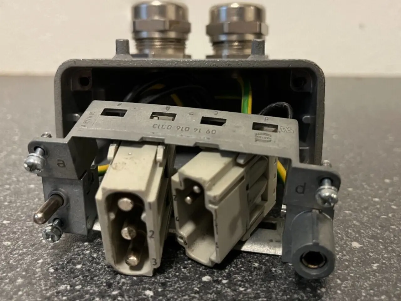 Billede 2 - Harting Han stik med blandet Power & Data Modules