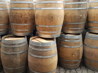 Vintønder og whiskytønder KØBES.