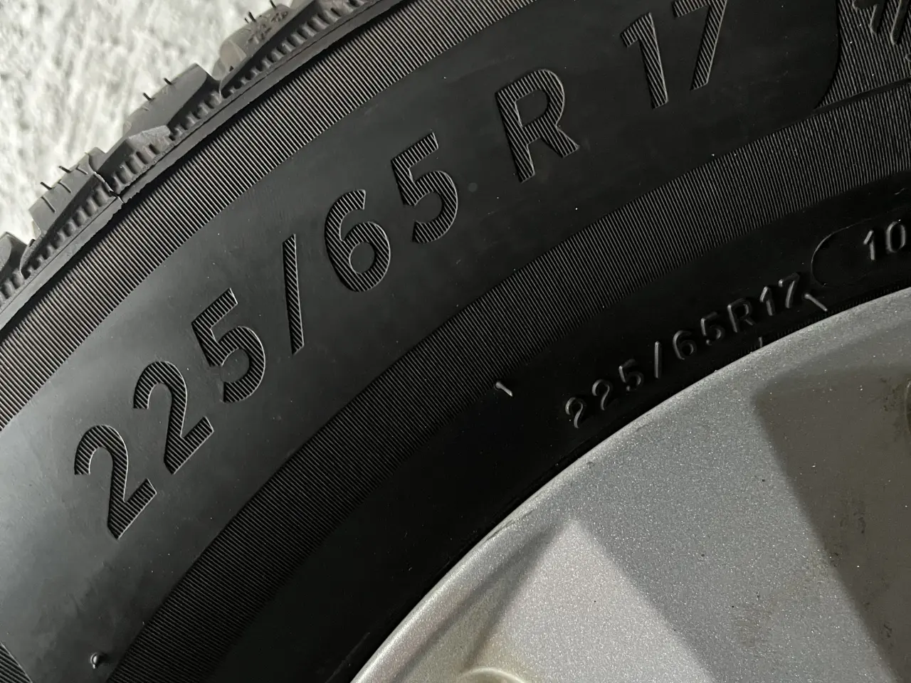 Billede 5 - Flotte vinterdæk med alu-fælge til RAV4