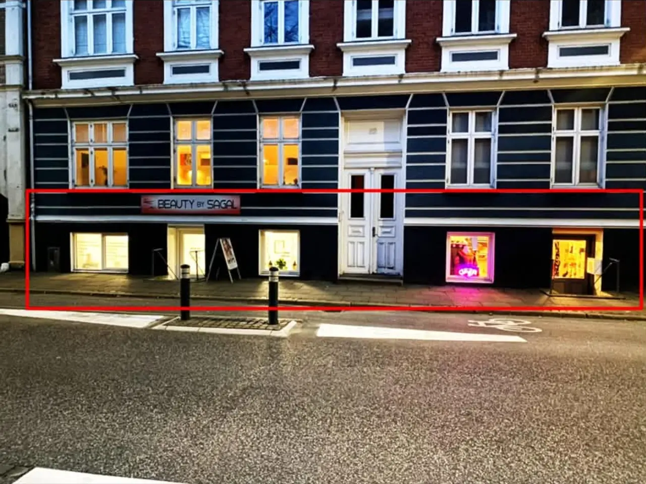 Billede 1 - Erhvervslokale i Danmarksgade med lejer fra dag ét