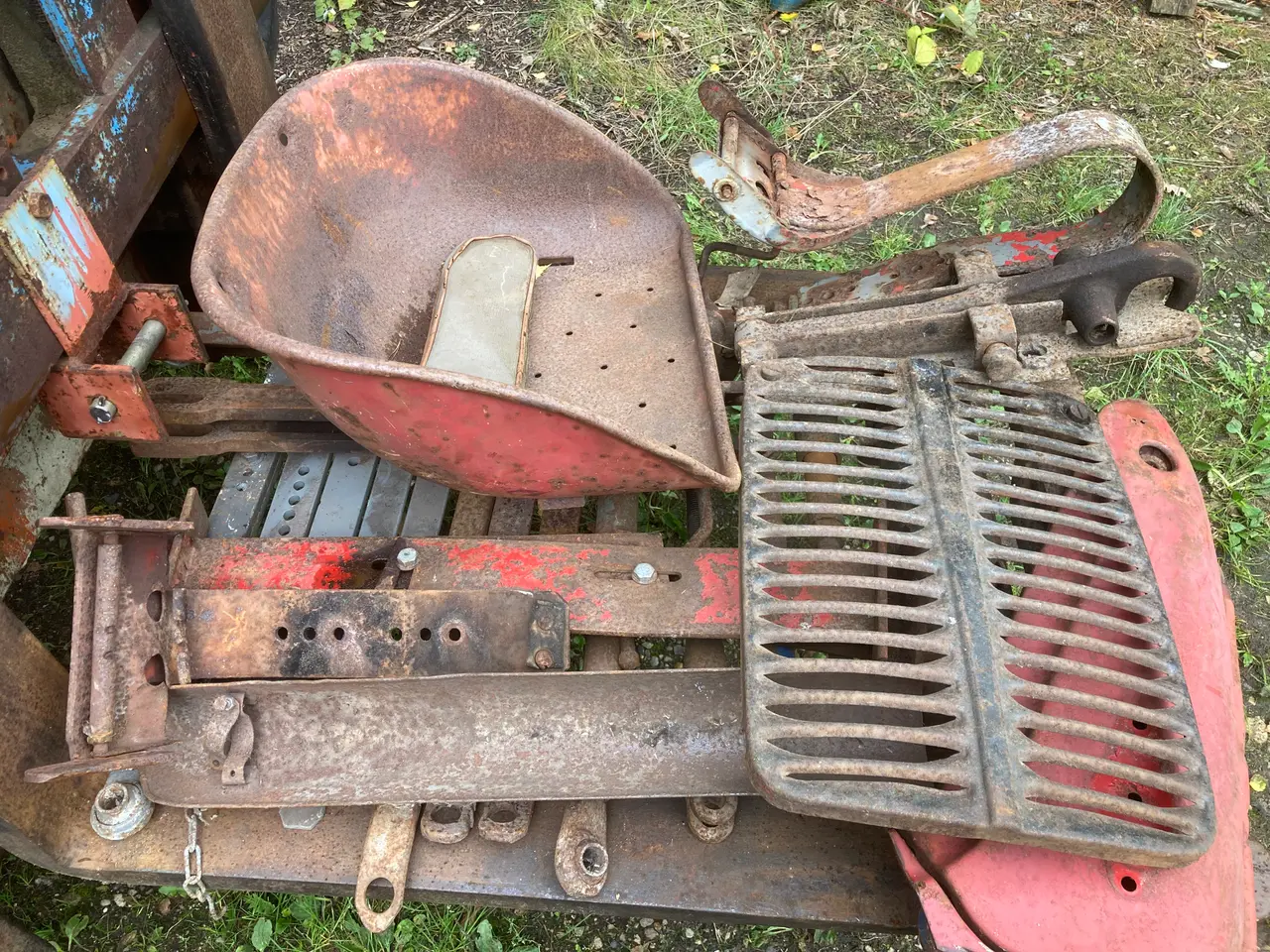 Billede 8 - Traktor. Dødsbo. veterandele