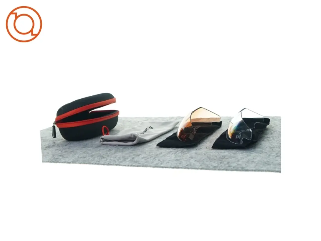 Billede 2 - Brilleglas med etui fra Swisseye (str. 15 cm)