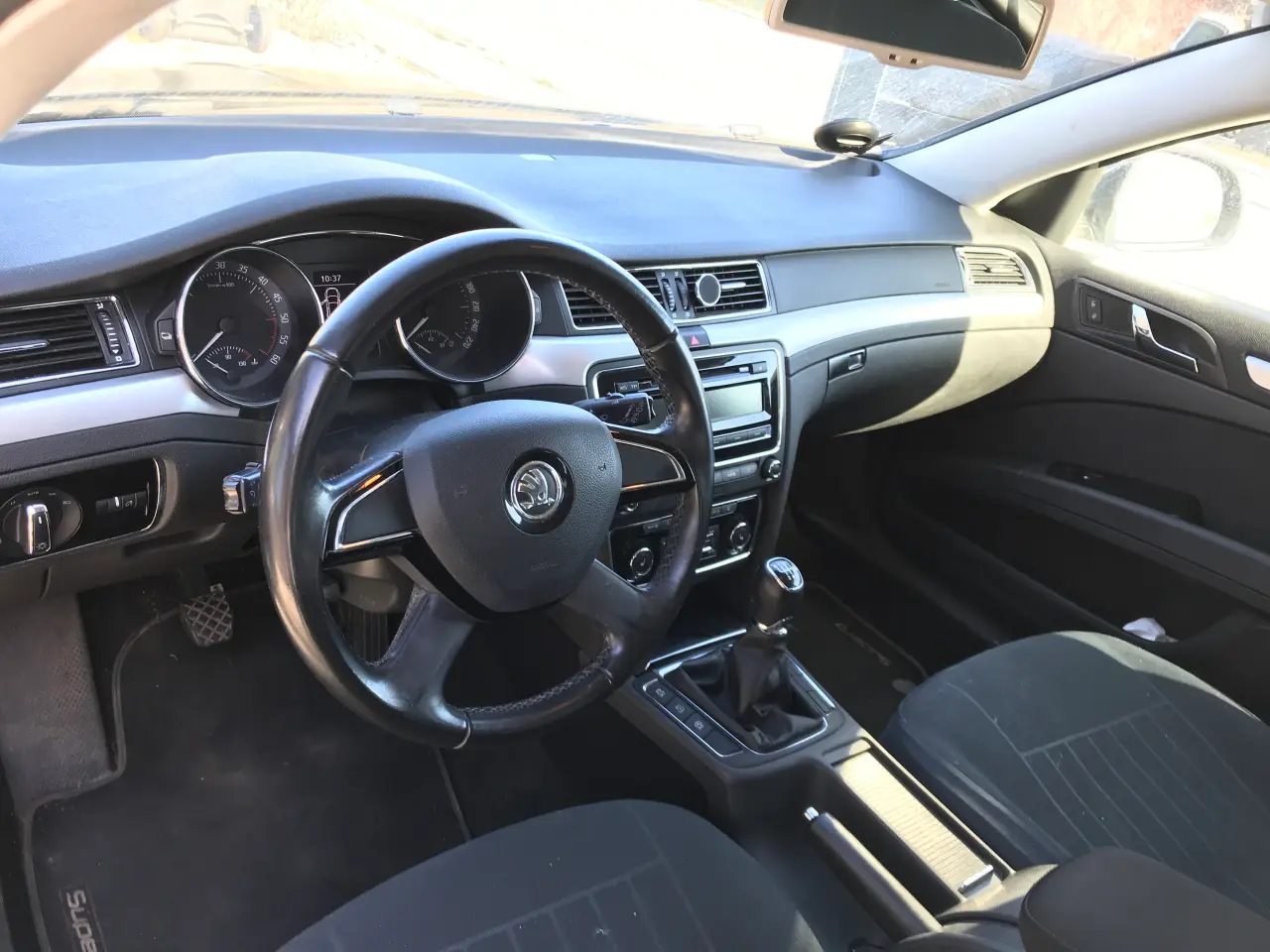 Billede 8 - Nysynet nyserviceret SKODA SUPERB St.car 