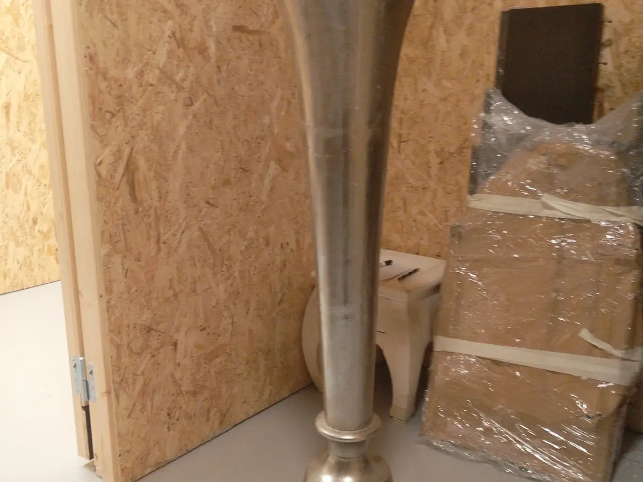 Billede 1 - 2 Stk. Stor Sølv Gulv Vase H 80 cm.