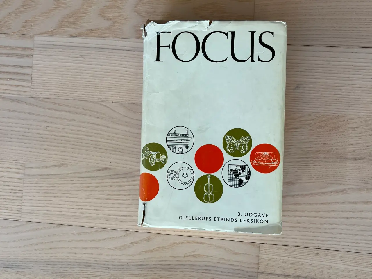 Billede 1 - Focus - Gjellerups étbinds leksikon
