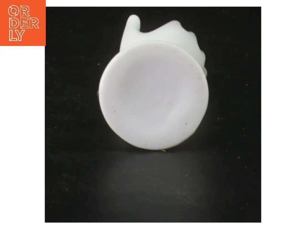 Billede 3 - Hvid håndformet ringholder (str. 8 cm)