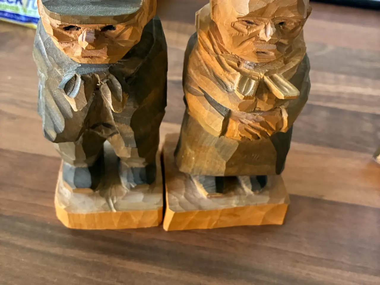 Billede 2 - Træfigurer mand og dame 