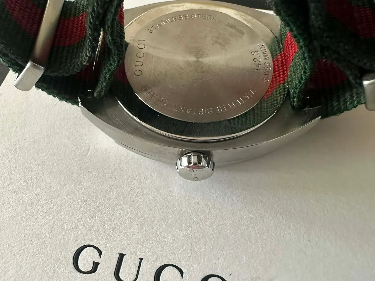 Billede 6 - Gucci armbåndsur med rød/grøn rem.
