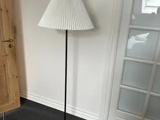 Le Klint 369 standerlampe 