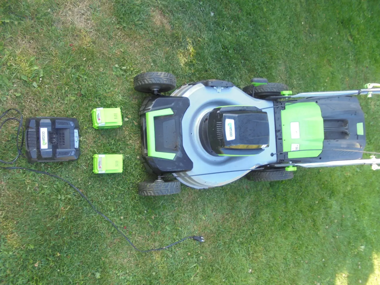 Billede 6 - Batteri plæneklipper + Græstrimmer + Motorsav