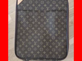Louis Vuitton kabine-kuffert/-trolley "Pegase 45"
