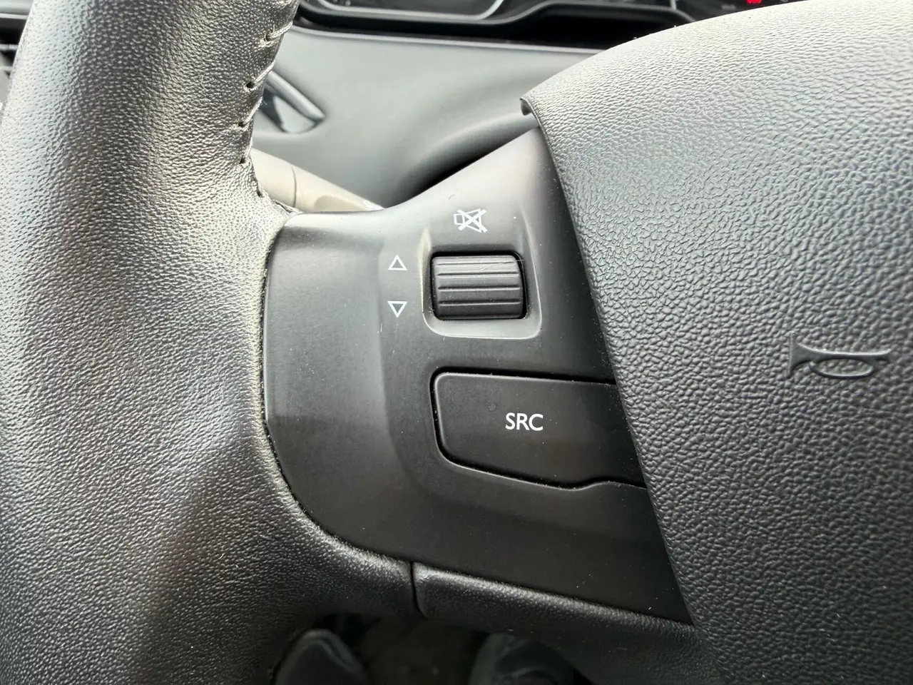 Billede 10 - Peugeot 208 1,2 VTi Plus+ 82HK 5d