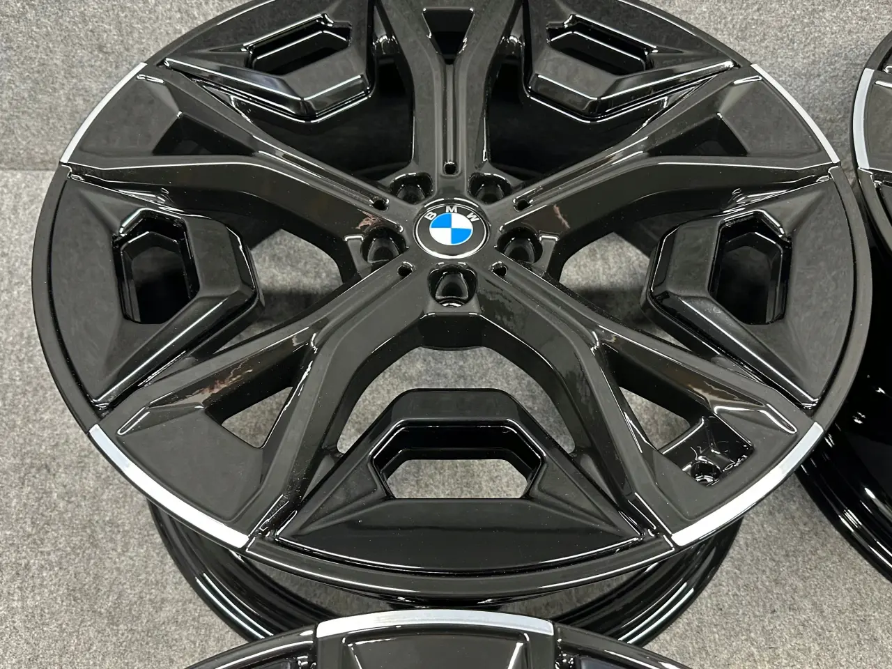 Billede 3 - ALUFÆLGE BMW iX i20 1020 22"