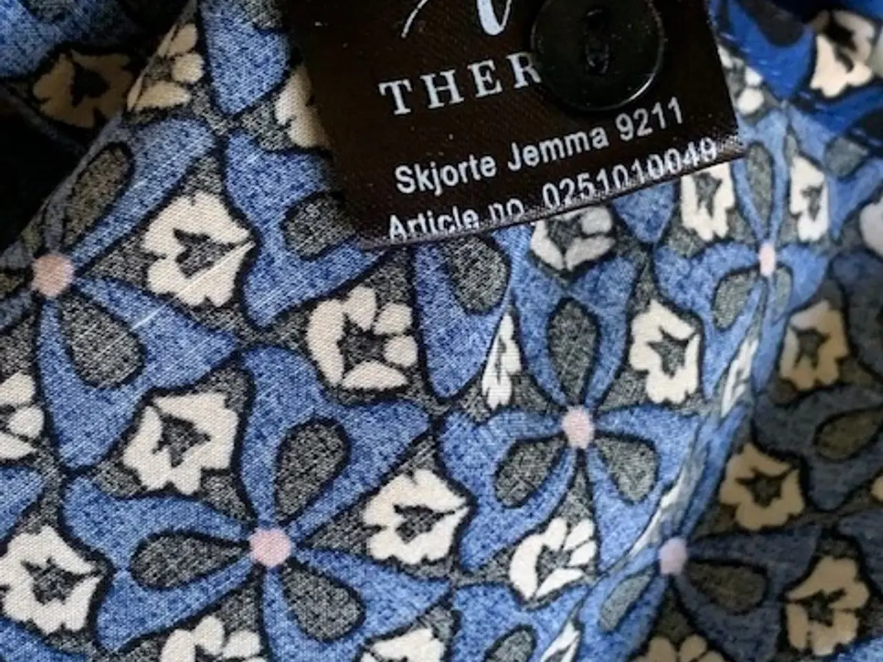 Billede 5 - Therese skjorte str. L 100 % viscose - fejlkøb
