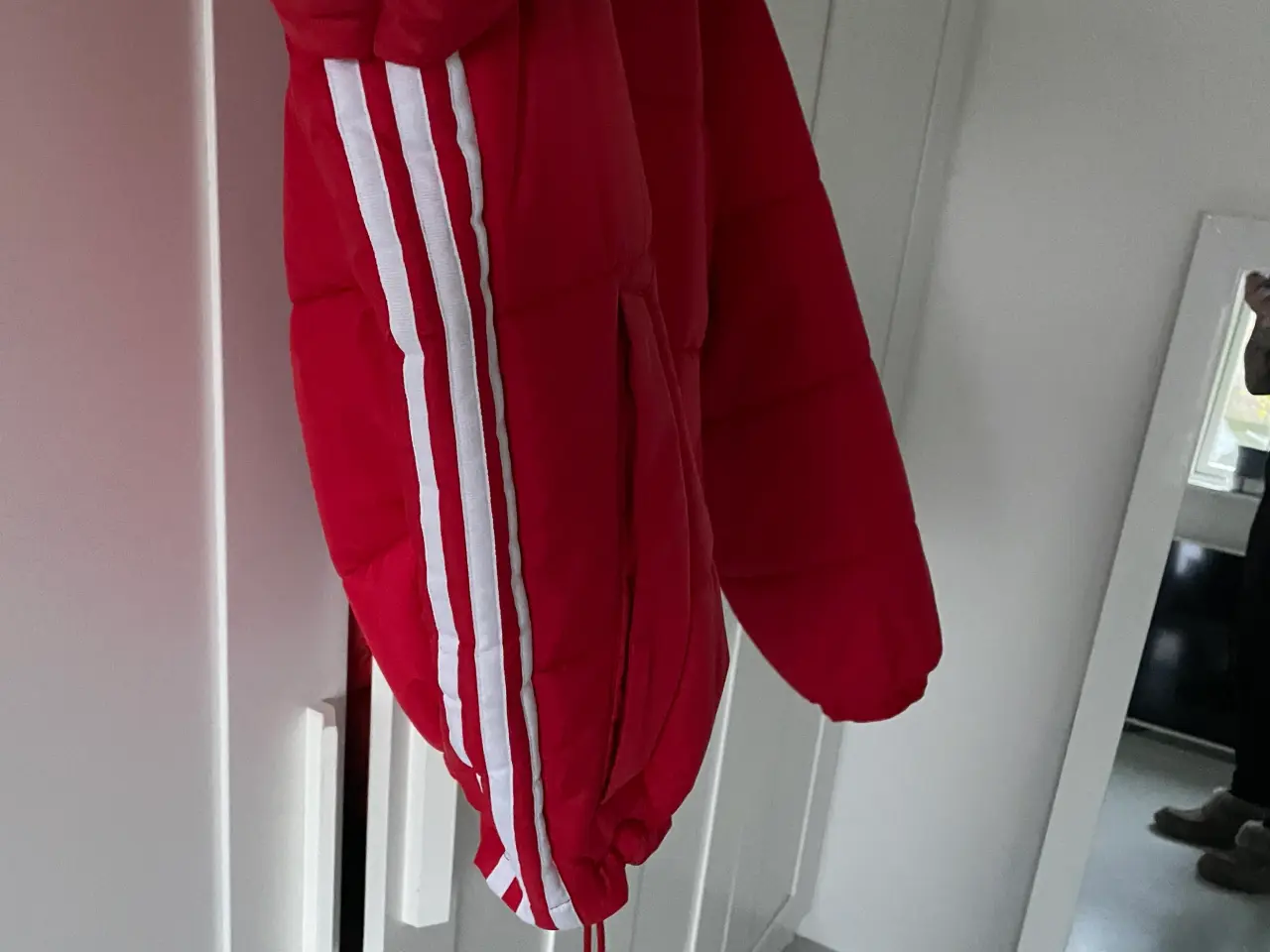 Billede 4 - Adidas dun jakke