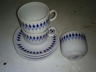 3 kopper med underkopper uden skår