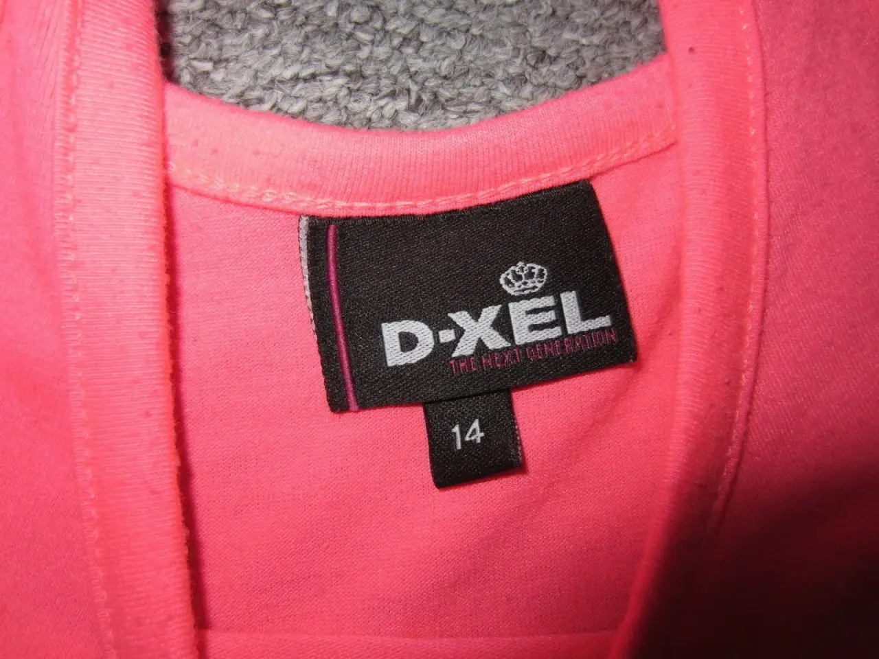 Billede 2 - Smart pink top - bluse i str 14