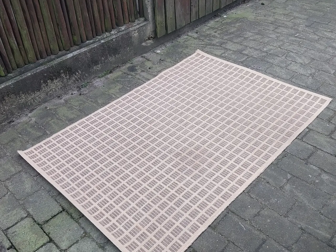 Billede 3 - Gulvtæppe 118 cm x 172 cm