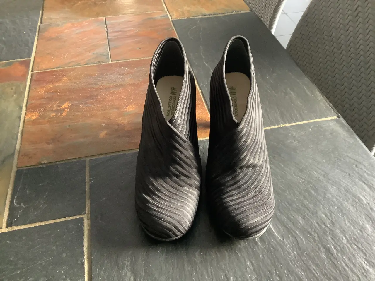 Billede 5 - Elegant ankel støvle på lille hæl - str. 39 - 🤩