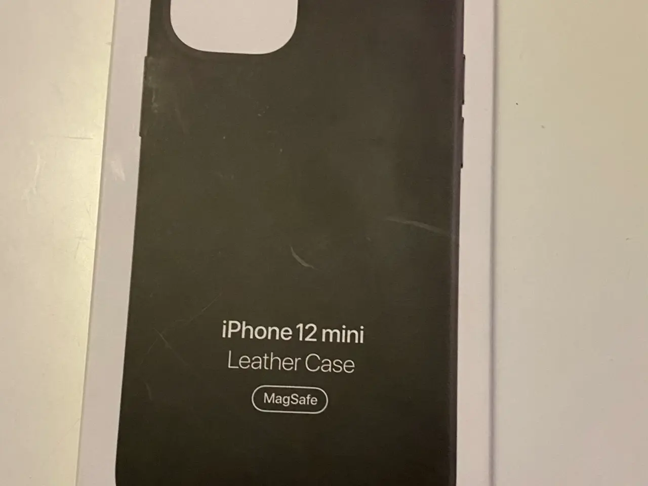 Billede 1 - Leather case til 12 mini