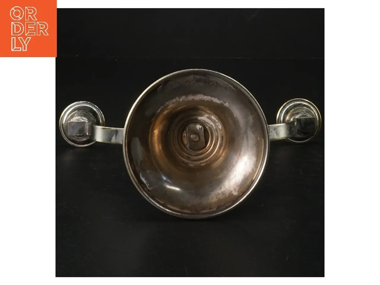 Billede 2 - Sølvfarvet lysestage (str. H. 16 cm. b. 23 cm)