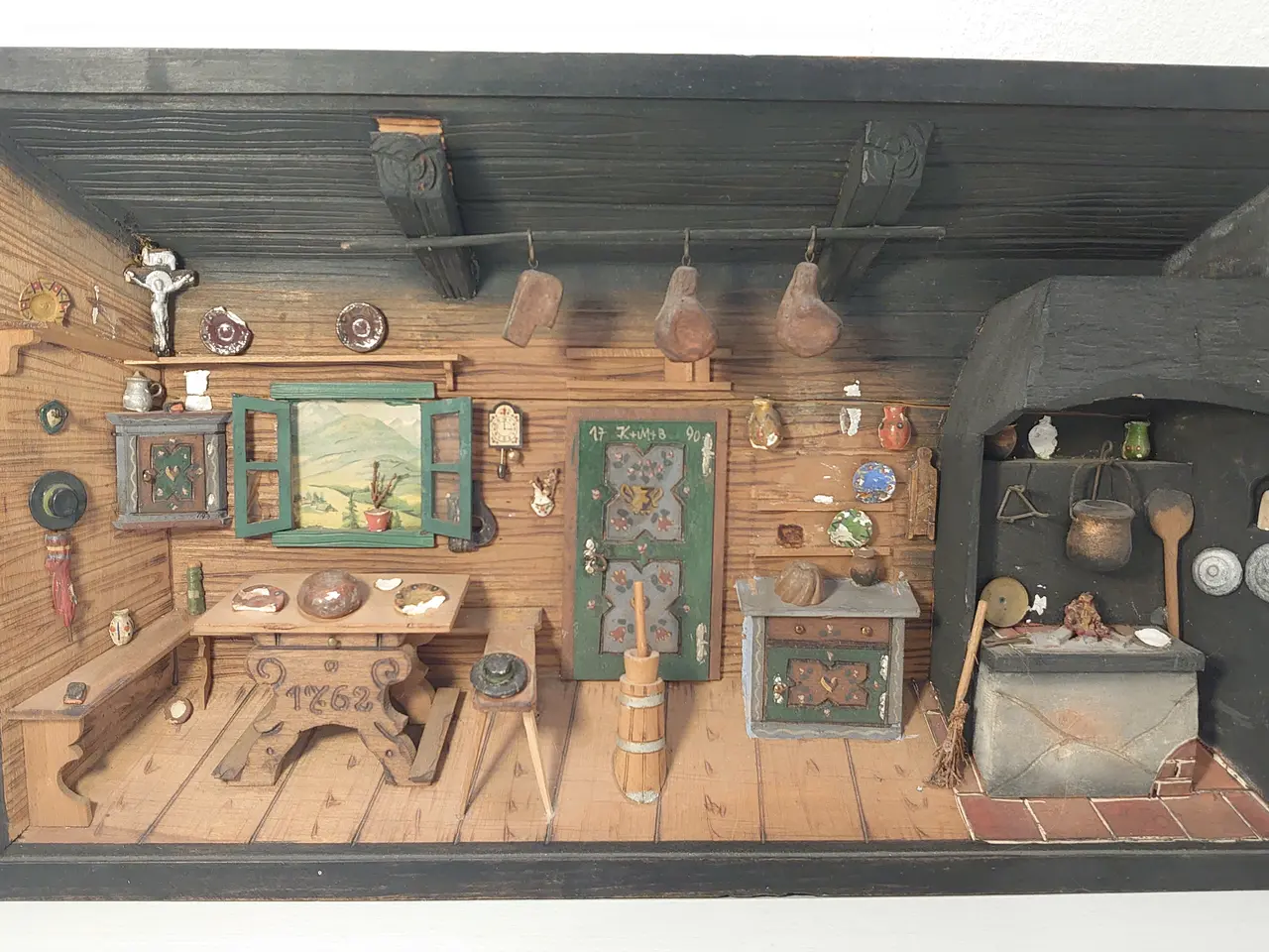 Billede 1 - Erzgebirge: Tittekasse/diorama fra 1940-50. L45cm.